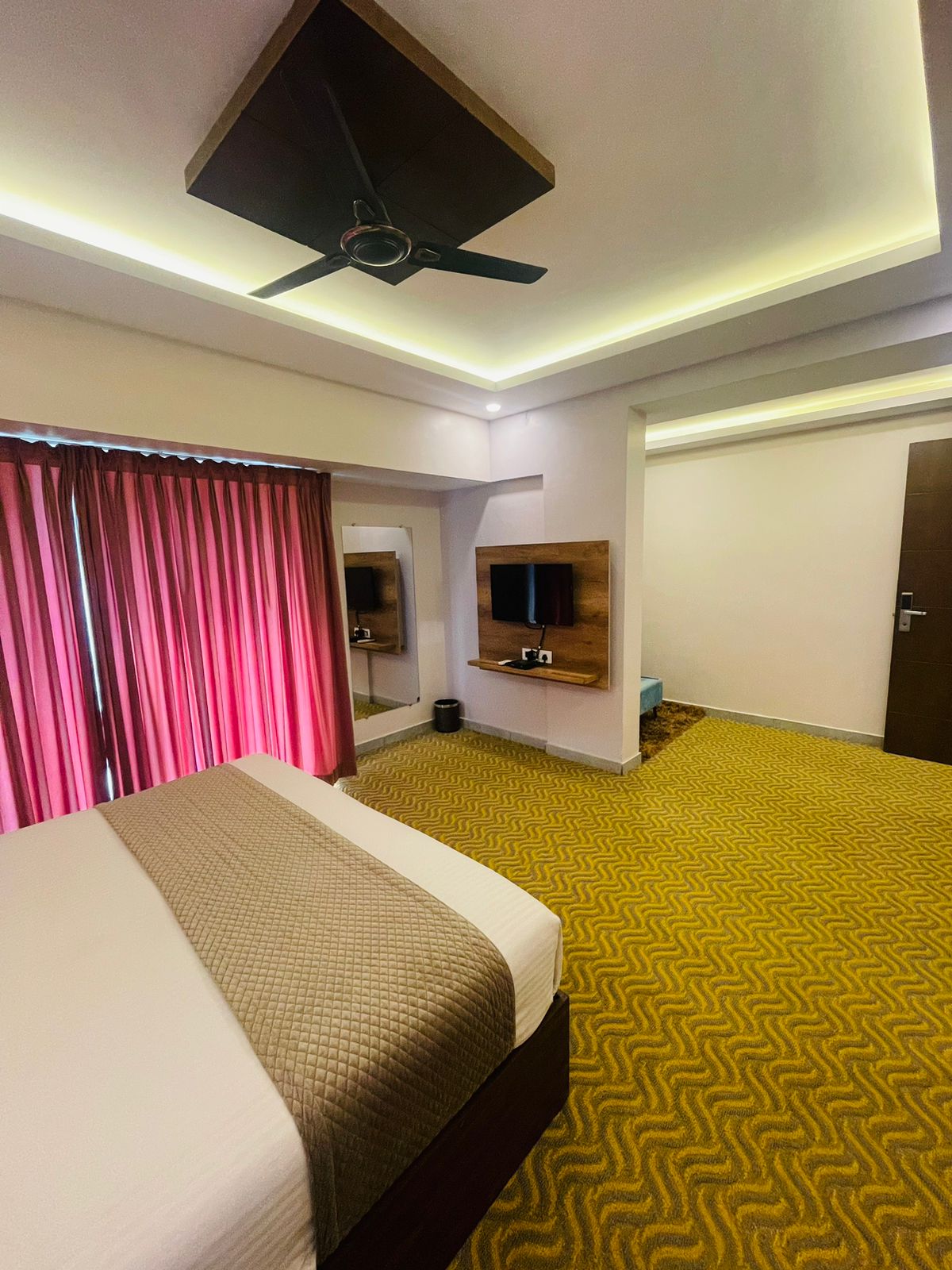 VOVO HOTELS - Bangalore International Airport - Tap to explore photos