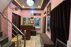OM SAI PAYING GUEST HOUSE