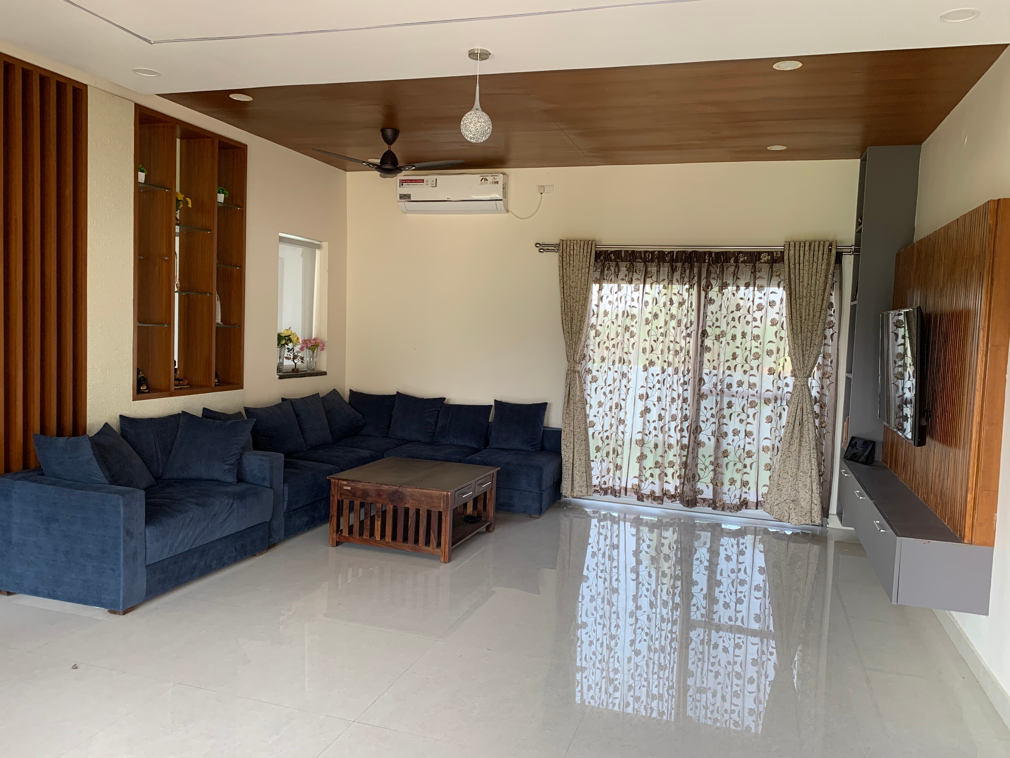 Sunnys Homestay - Tap to explore photos