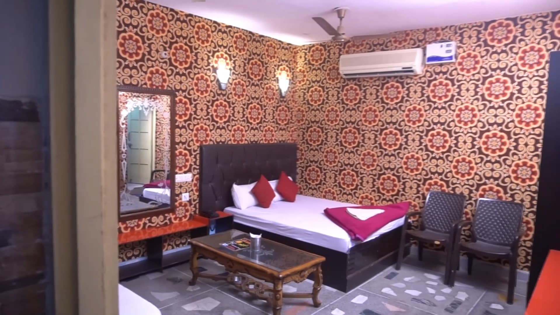 Hotel Rajat - Tap to explore photos