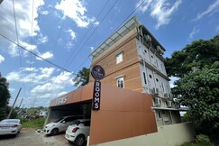 V Stays CUSAT | Couple Friendly Budget Stays