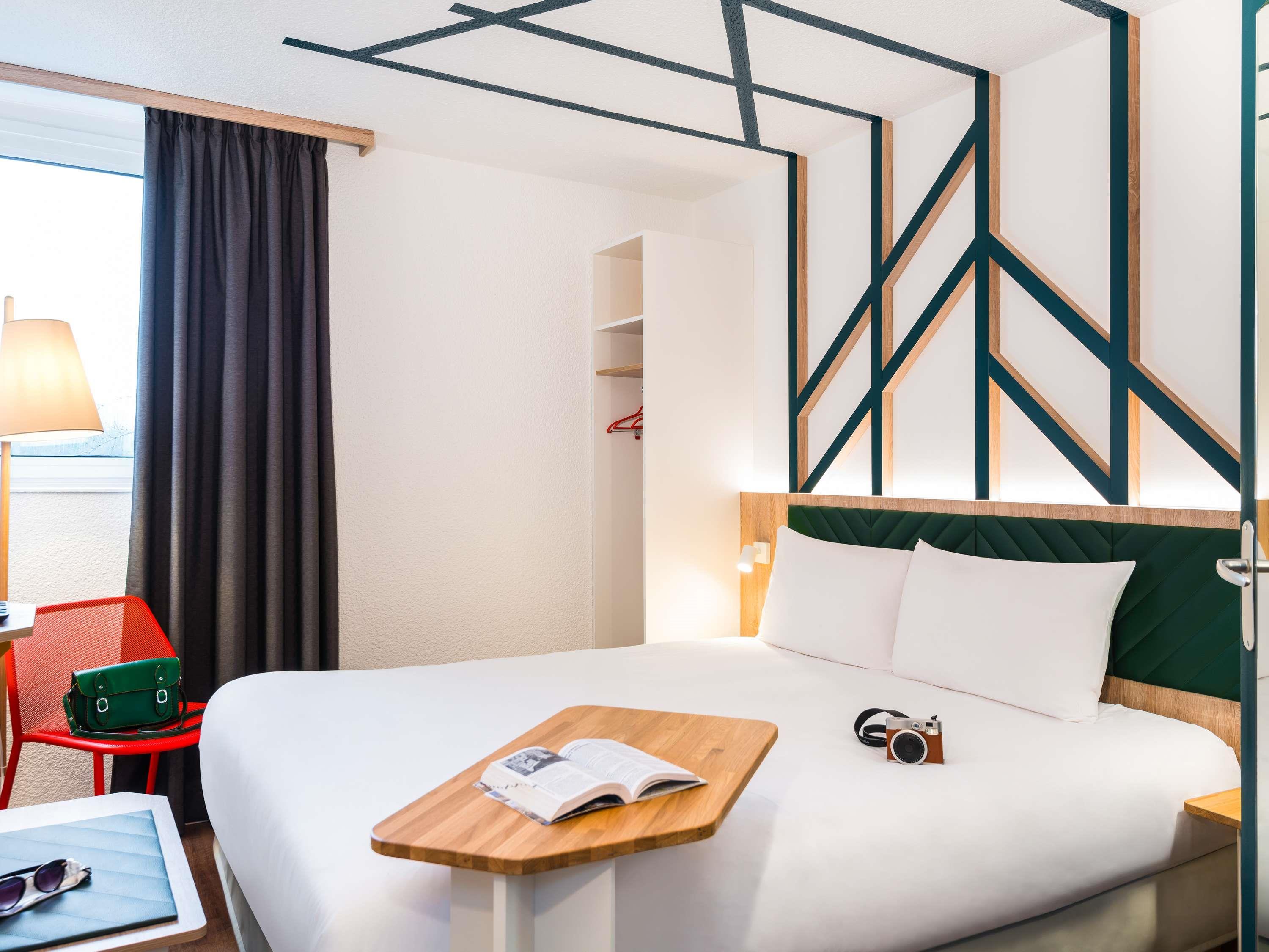 ibis Styles Rouen Val De Reuil - Tap to explore photos