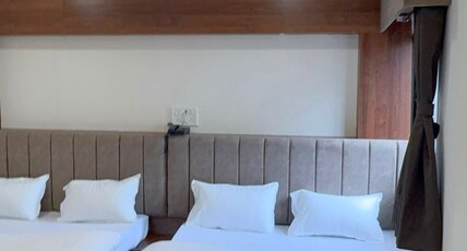 Gomti Palace Room Type - Deluxe room