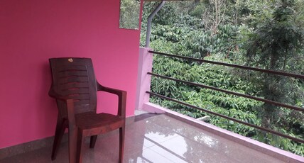 Punyasiri Homestay Room Type - Triple Room with View