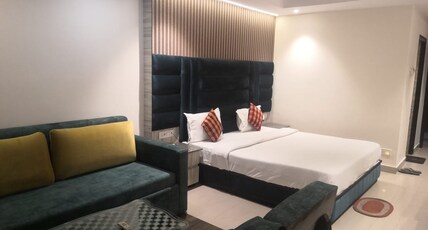 Hotel Dreamland,Lataguri Room Type - Super Deluxe Room with Balcony 3rd floor