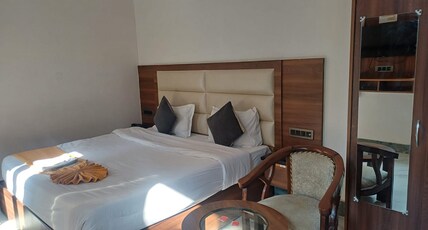 The JRS Hotel Rishikesh Room Type - Deluxe Room