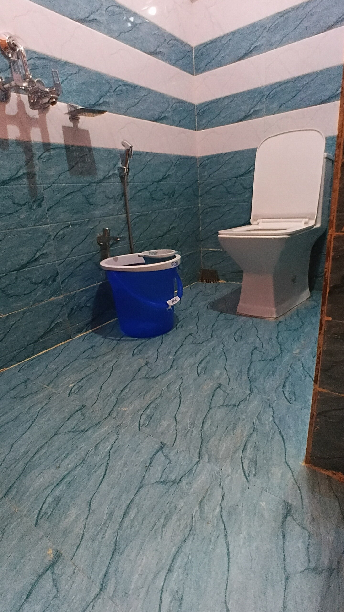 Easy stay center location at puri - Tap to explore photos