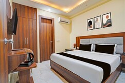 Hotel O Glace Stay