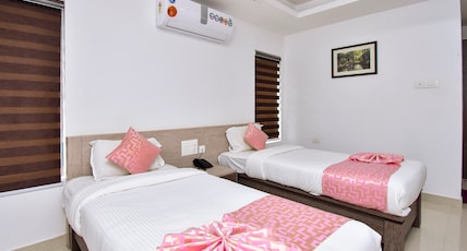 CHANDRA INN Room Type - Classic Ac Double Room CHANDRA INN Room Type - Classic Ac Double Room