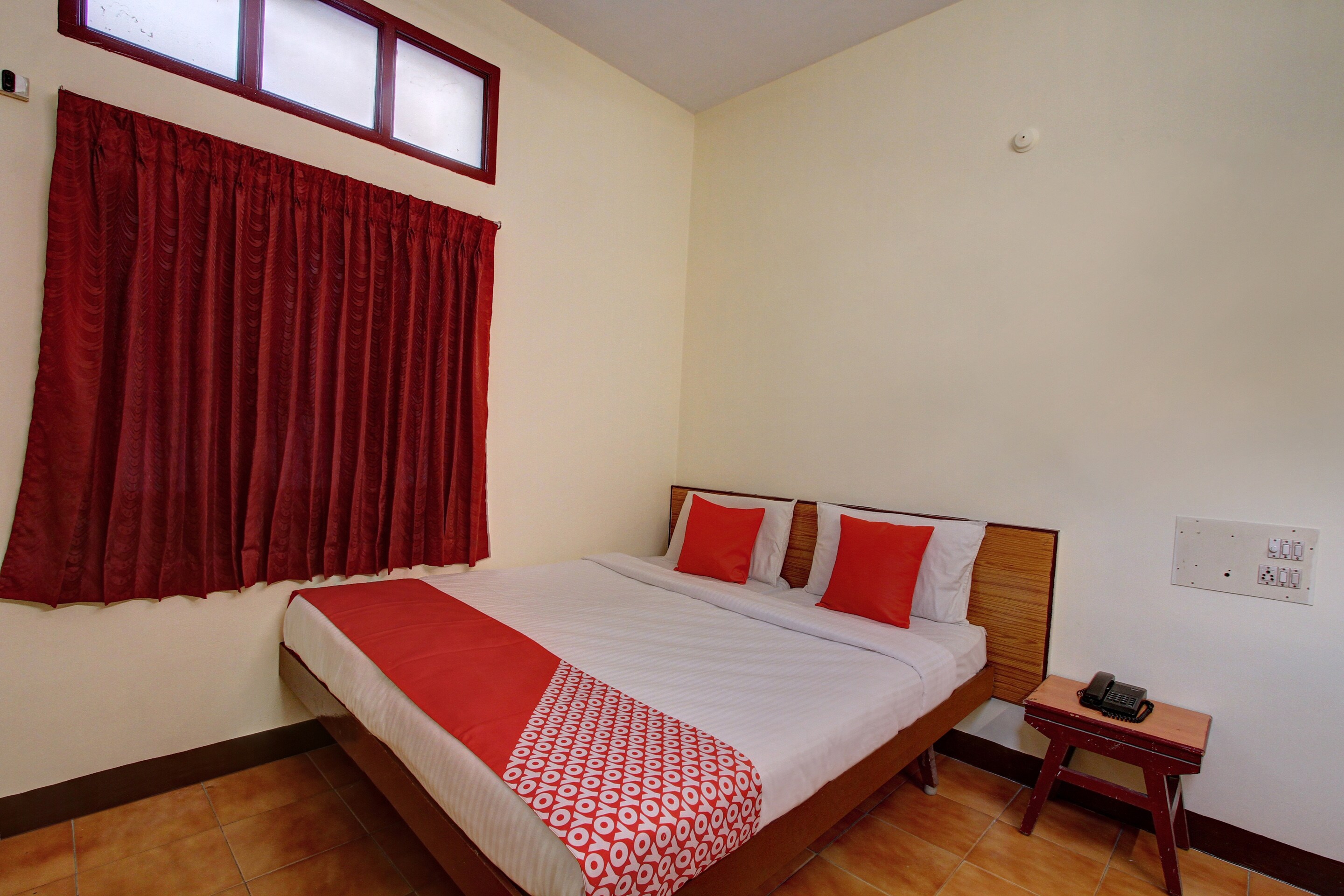 Hotel O Radhakrishna - Tap to explore photos