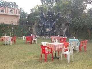 Hotel Premdeep International - Tap to explore photos