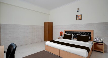 Hotel O Sector 63 Noida Formerly Daya Inn Room Type - Classic