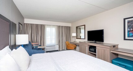 Hampton Inn by Hilton Clifton Park Room Type - 1KING STUDY SOFABED NOSMOK