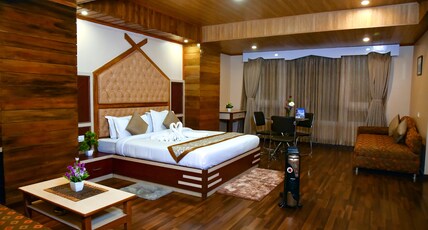 Anutri Hotels & Resorts Room Type - Orchid Suite Double with Kanchenjungha And Batasia Loop View