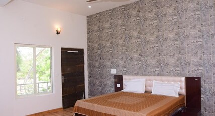 Hotel Murli Wala Gopala Room Type - Super Deluxe Four Bed Room