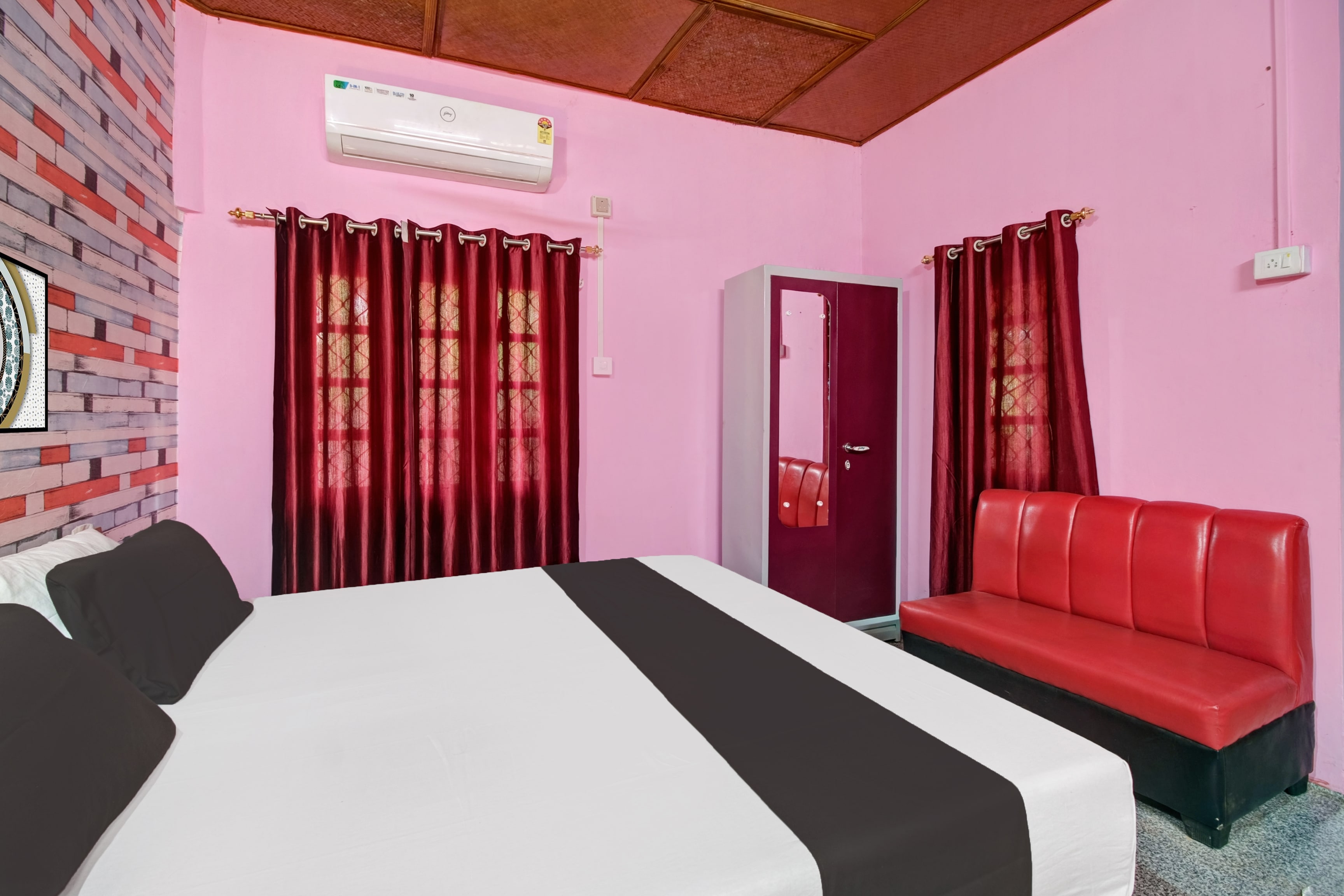 Hotel O Heritage Nest Resort Kazirnga - Tap to explore photos