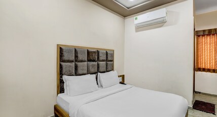 Hotel O Maple view Room Type - Classic