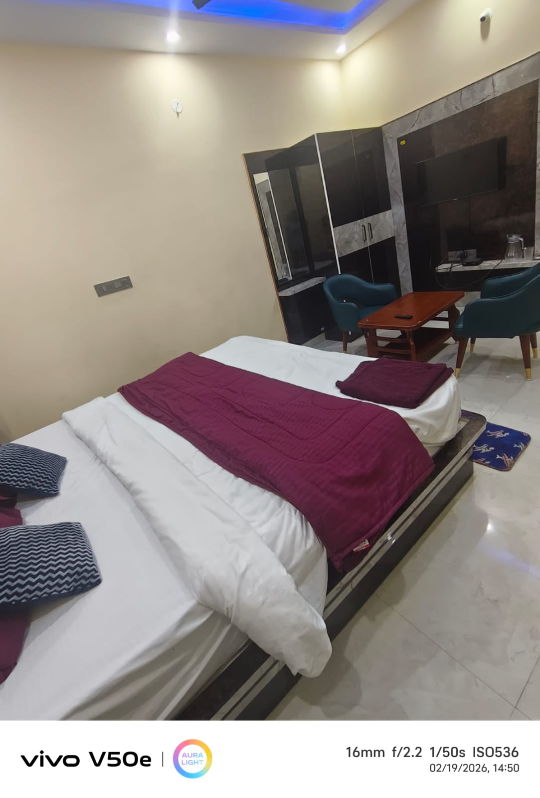 DAVANI ROOMS - Tap to explore photos