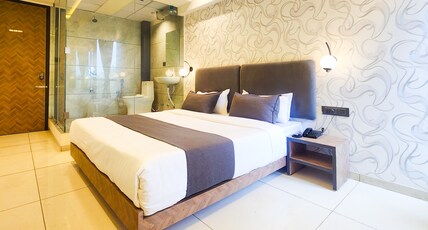 Hotel Nova Bizz Room Type - BIZZ EXECUTIVE ROOM