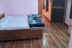 1 BHK Deluxe Room with AC