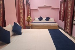 Madhavi Homestay