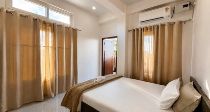 TRAVELLERS HAVEN- Airport Homestay Room Type - Spacious 1RK Sunset View Apartment