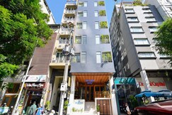 Sky Gem Central Hotel