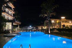 PARADISE RESORT