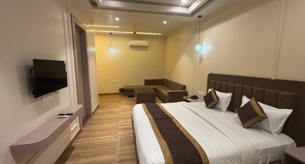 SHREE RAJASTHAN'S INN Room Type - PREMIUM ROOM