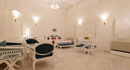 SAROJA HERITAGE HOTEL, Varanasi Room Type - Royal Suite Plus