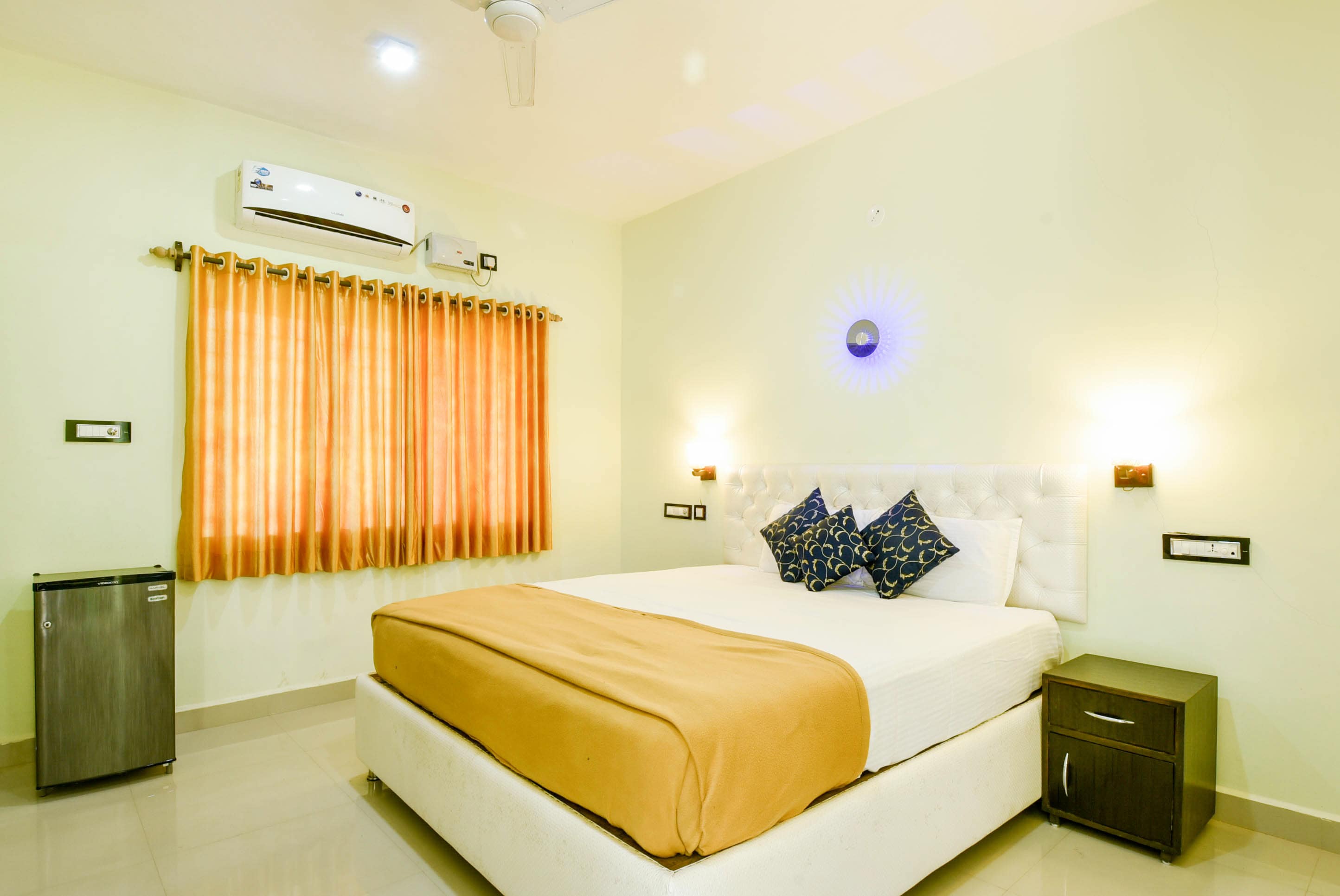 La Casa Bella - Tap to explore photos