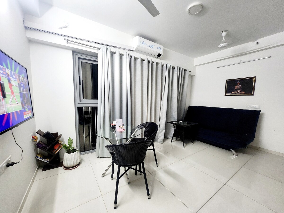 Nest Comfort | Luxurious 2BHK AC suite - Tap to explore photos