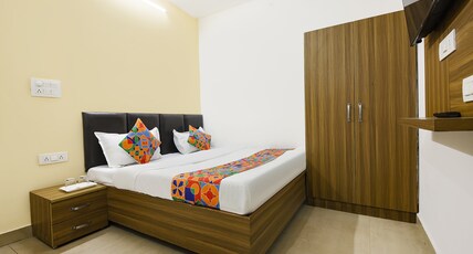 FabHotel Hills Aura Room Type - Deluxe Room