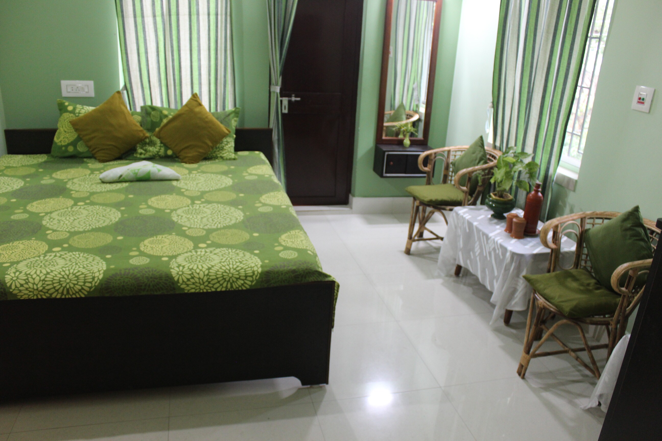 Udita Eco HomeStay  Santiniketan(Near Sonajhuri Haat) - Tap to explore photos