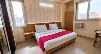 OnlyStay Snap Hotel Room Type - Deluxe Room with Air Conditioning