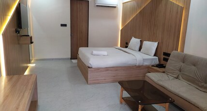 Hill View Resort Room Type - PREMIUM POOL FACING ROOM Hill View Resort Room Type - PREMIUM POOL FACING ROOM