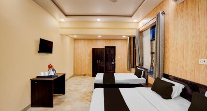 Super Collection O New Lucknow University Campus Formerly Tulsi Hotels And Lawn Room Type - Classic Super Collection O New Lucknow University Campus Formerly Tulsi Hotels And Lawn Room Type - Classic