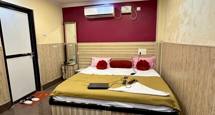 Hotel Standard Room Type - Deluxe Room
