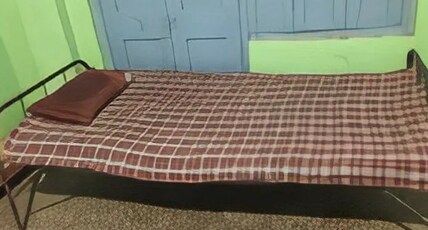 Haji lodge Room Type - Twin Bed Non Ac with sharing Bathroom Haji lodge Room Type - Twin Bed Non Ac with sharing Bathroom