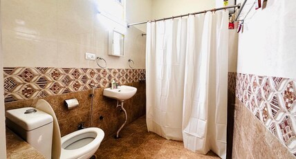 Destiny Stays Villa 39 Room Type - Bedroom Down 1