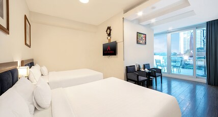 A25 Hotel - 46 Chau Long Room Type - Deluxe Family