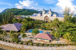 Bella Vista Waterfront Resort