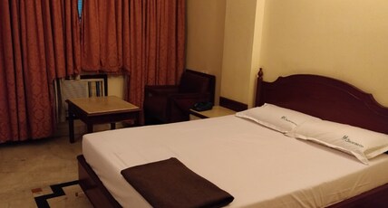 Hotel Aavanaa Inn Room Type - Standard AC Room