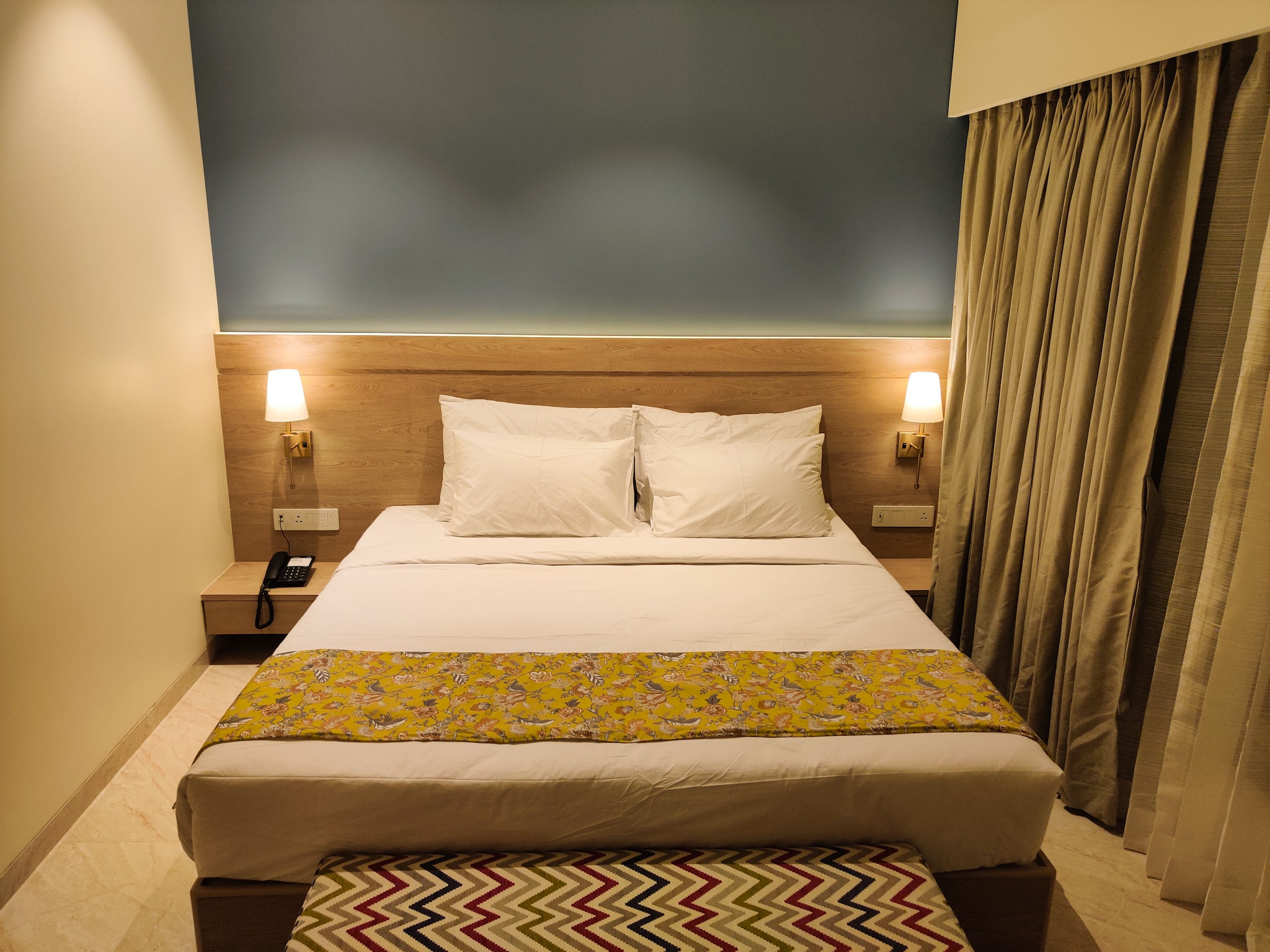 Hotel Daani Continental - Tap to explore photos