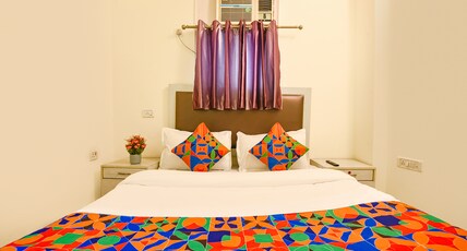 FabHotel Karol Bagh Residency - Nr. Karol Bagh Market Room Type - Deluxe Room