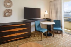 Embassy Suites by Hilton Waikiki Beach Walk