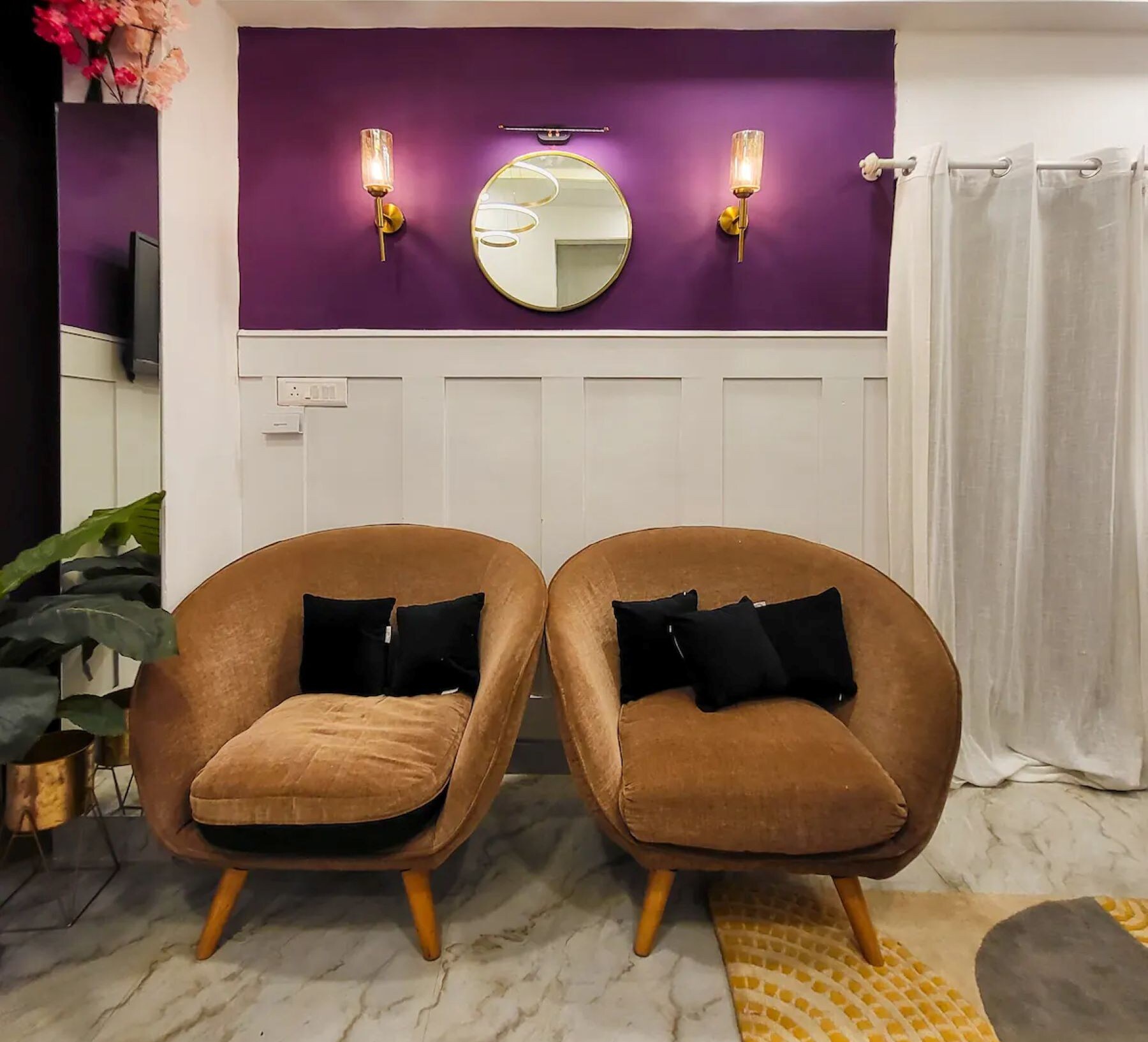 Amour Bandra - Chapel Road - Tap to explore photos