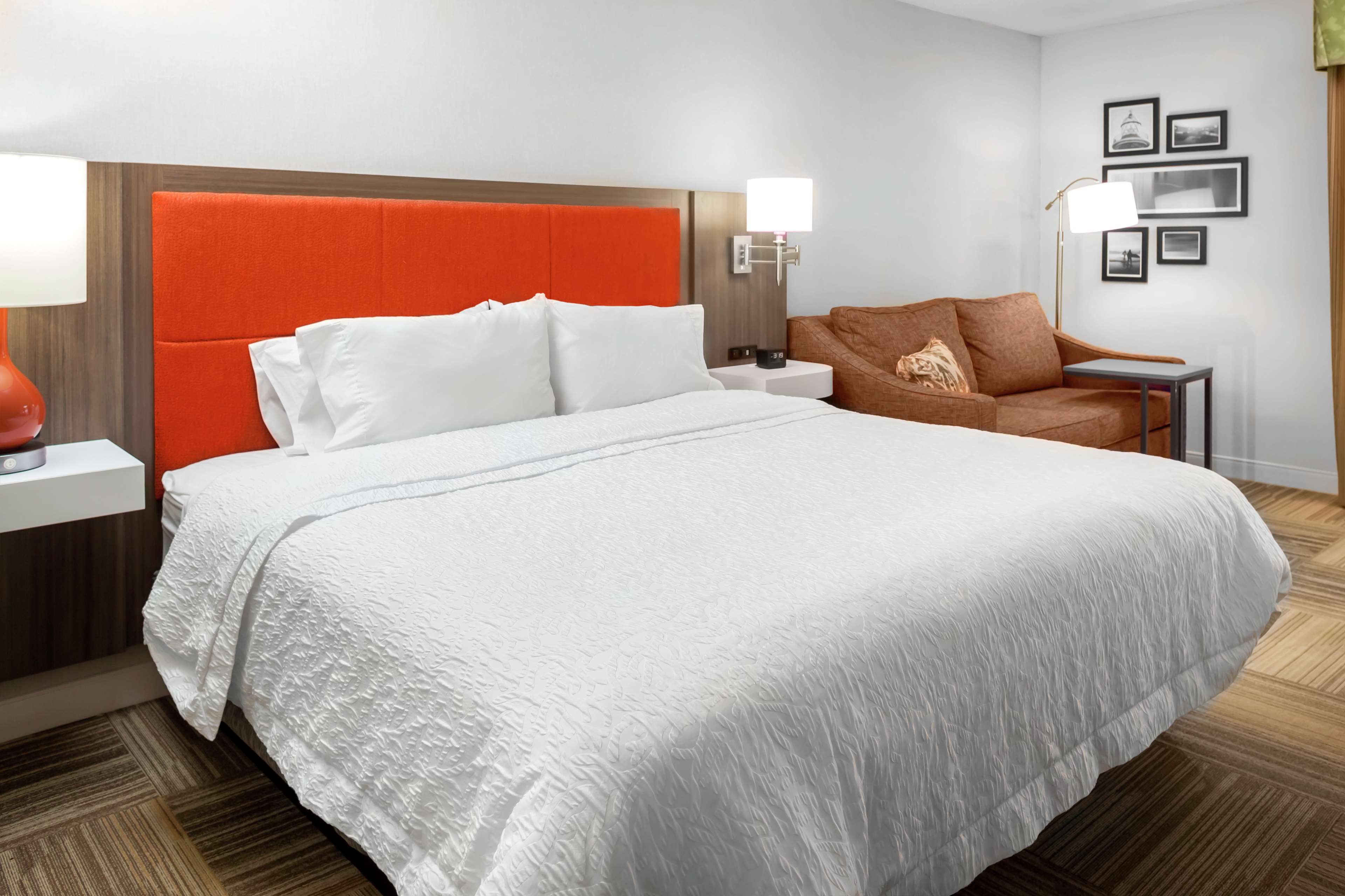 Hampton Inn by Hilton Miami Dadeland - Tap to explore photos