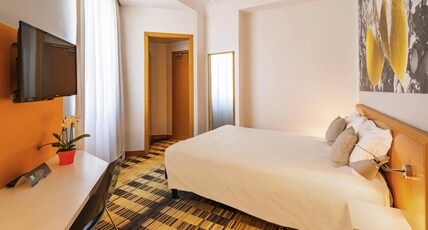 ibis Styles Napoli Garibaldi Room Type - Standard Room with 1 double bed