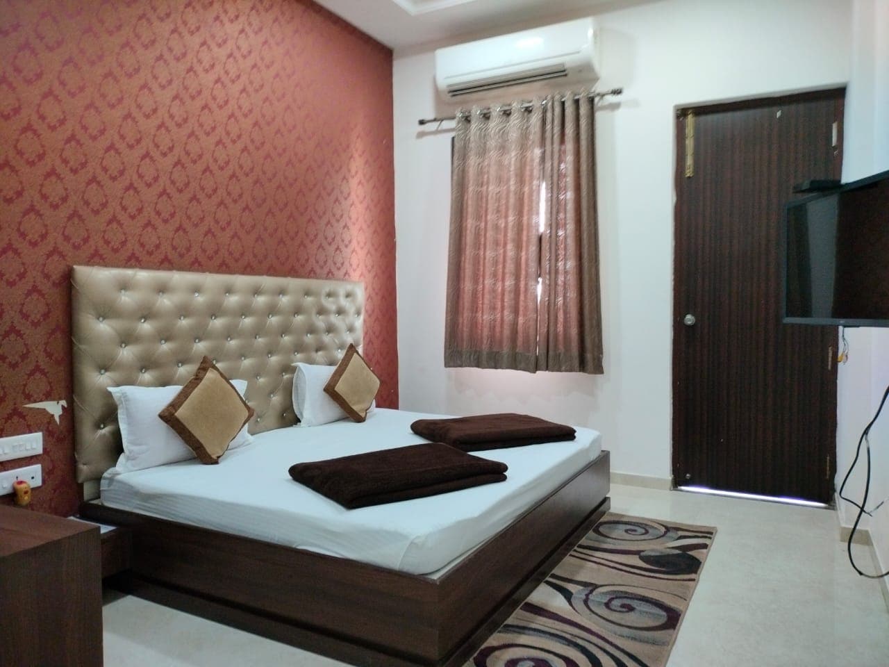 Hotel Ashoka Grand - Tap to explore photos